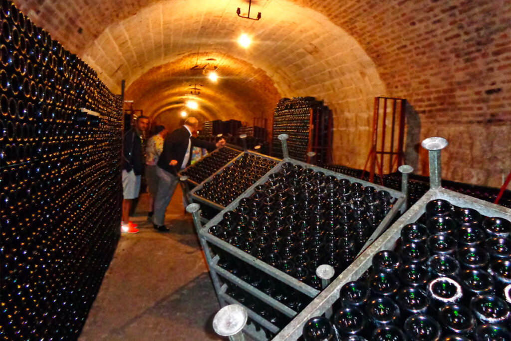 Jean-Luc Secondé, figlio di un viticoltore della Champagne, nel 1983 decide di creare una tenuta vinicola nel villaggio di Ambonnay [...]